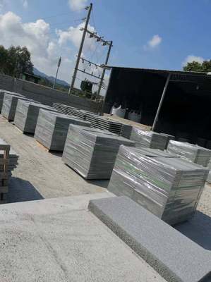 五颜六色仿花岗岩透水砖 市政园林景观铺装的环保新选择